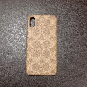 Coach iPhone X / Xs case in khaki.